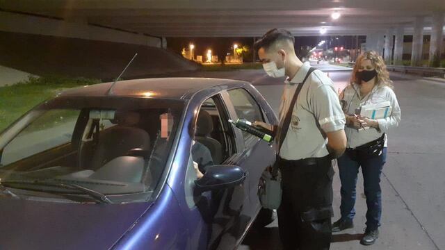 La Municipalidad realiza test durante los operativos de control de automovilistas. (@carolabayru)