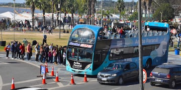Bus Turístico en Paraná.