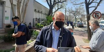 El titular de la Casa Gris votó este domingo en su ciudad natal. (Vía Rafaela)