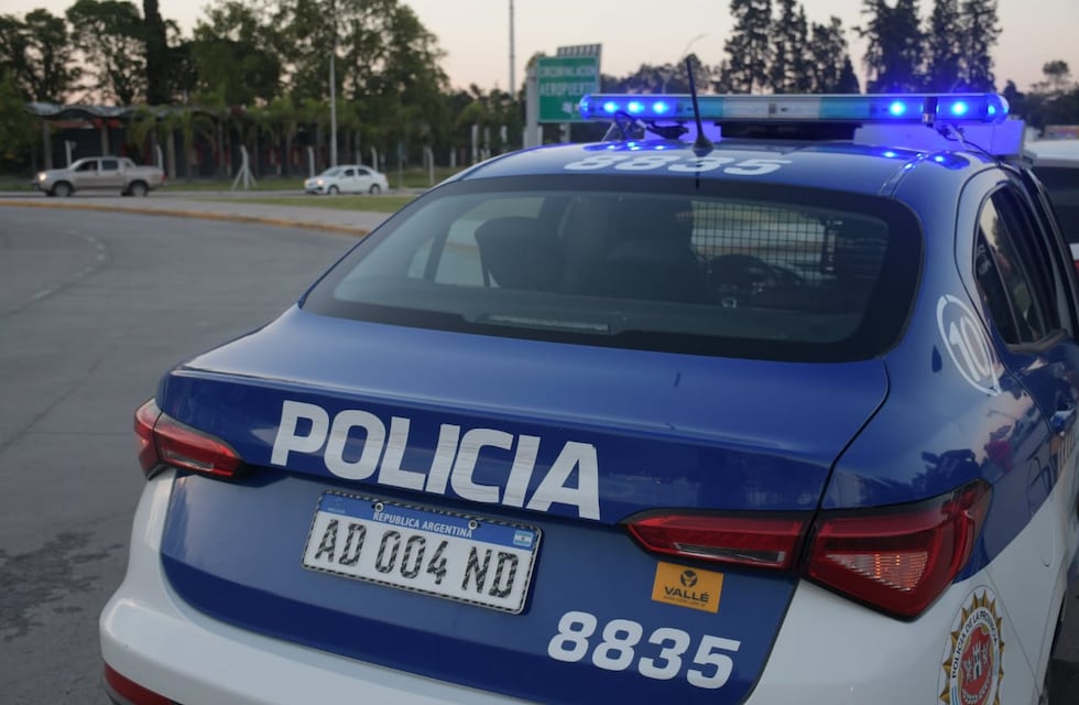 Córdoba: asaltaron a una pareja, les desvalijaron la casa y los obligaron a hacer una transferencia