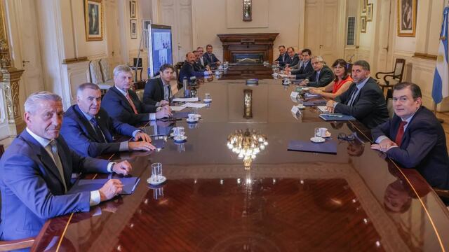 Gobernadores peronistas criticaron a la Corte por no respetar el "federalismo".
