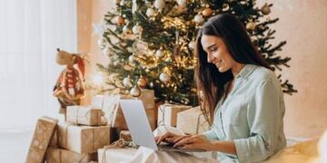 Navidad 2023: 4 ideas de regalos de último minuto y sin salir de casa que no pueden fallar. (Foto: Freepik)