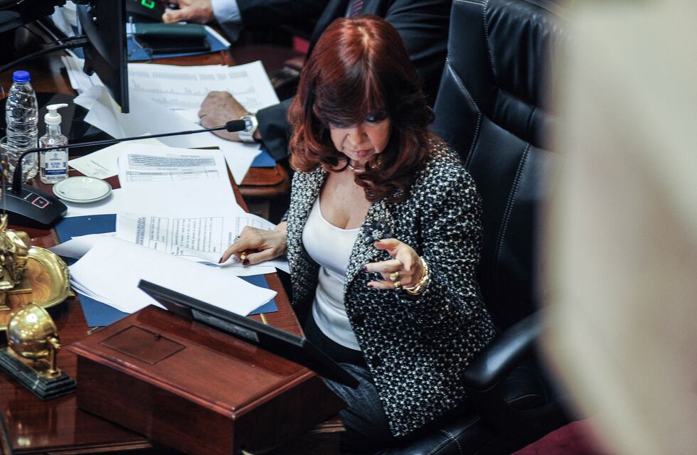 Cristina Kirchner dijo que los medios de comunicación ponen “nerviosos a los argentinos”