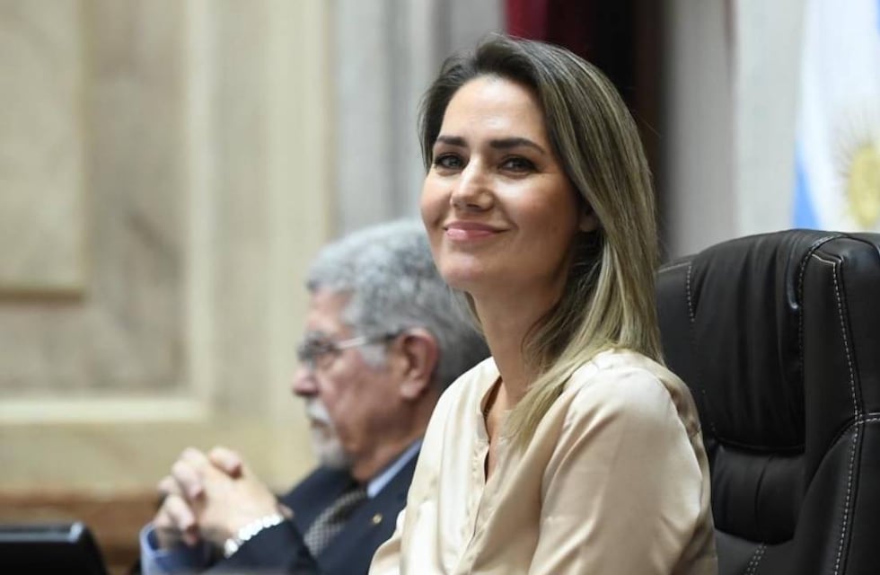 Carolina Losada reemplazó a Cristina Kirchner y debutó como presidenta del Senado