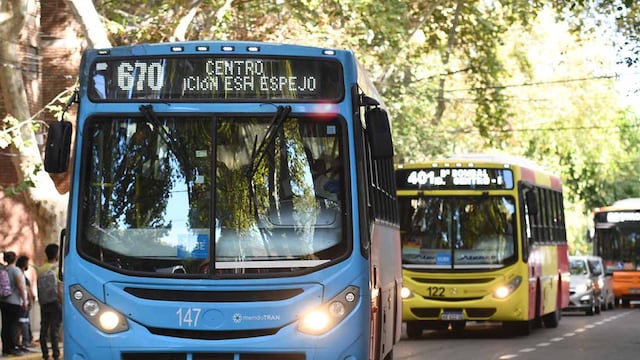 Las empresas de colectivo de Mendoza le reclaman al Gobierno una deuda millonaria
Foto: José Gutierrez / Los Andes