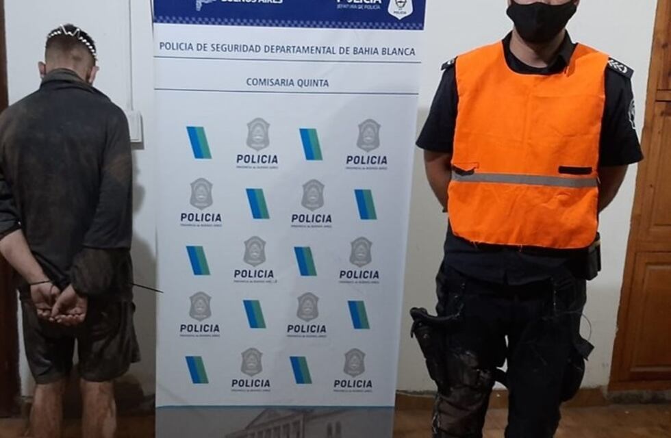 Vecinos atraparon a un ladrón y le pegaron