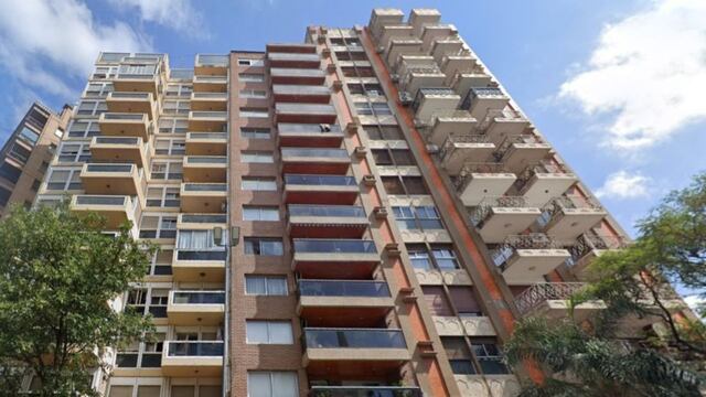 El departamento 12 A del edificio ubicado en Yrigoyen al 398 se prendió fuego.