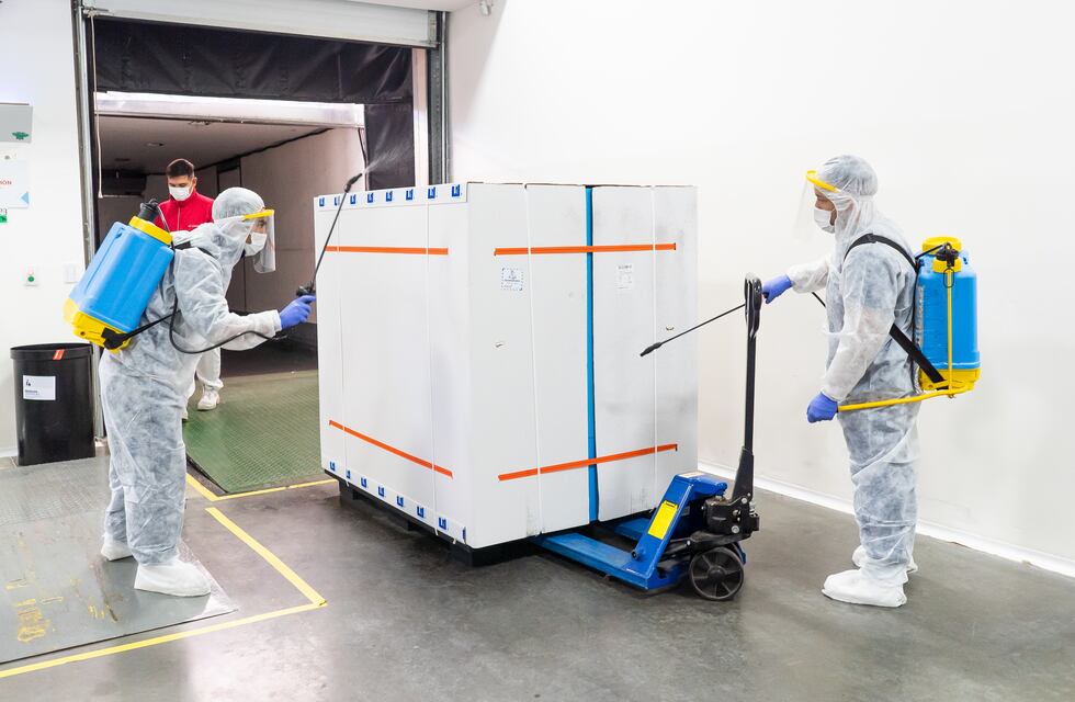 Logística vacunas: así se almacenan y distribuyen las dosis en todo el país