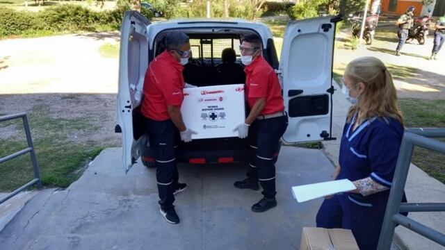Un nuevo lote de vacunas llegó hoy a San Luis las que se suman a las llegadas el domingo y que fueron distribuidas al interior de la provincia. Gentileza El Diario