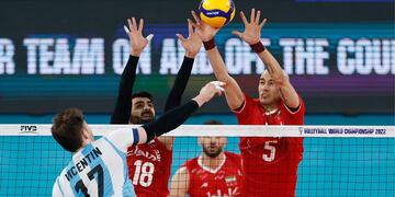 Argentina no pudo con Irán. (Twitter: @Voley_FeVA)