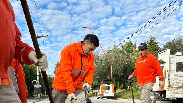 Nuevas tareas de bacheo en la ciudad de Villa Carlos Paz