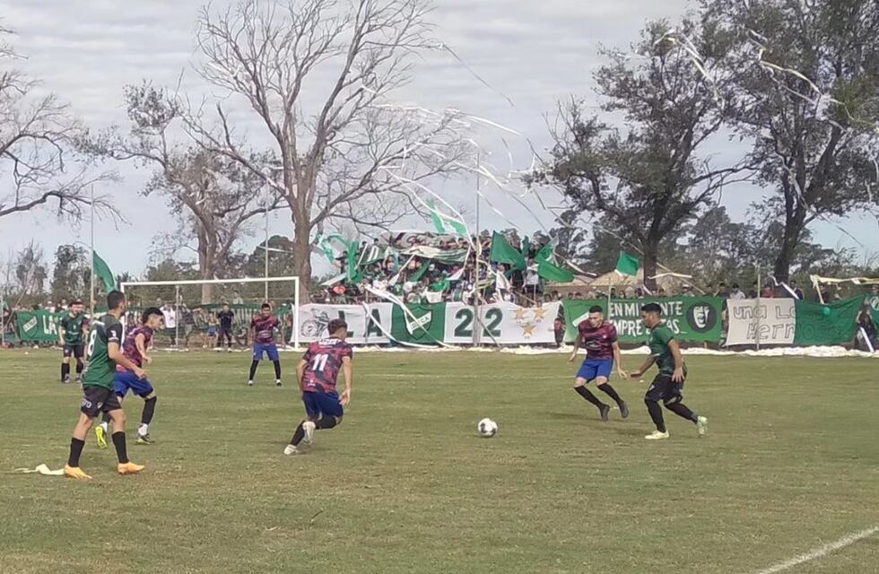 Este domingo se juega el clásico del fútbol de Arroyito en el Savatero entre el Cultural y el 24
