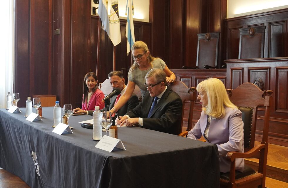 Leiva habló de continuar profundizando la mejora en el servicio de Justicia