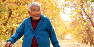 Ramona Bravo tiene 100 años y una incontable cantidad de bisnietos.