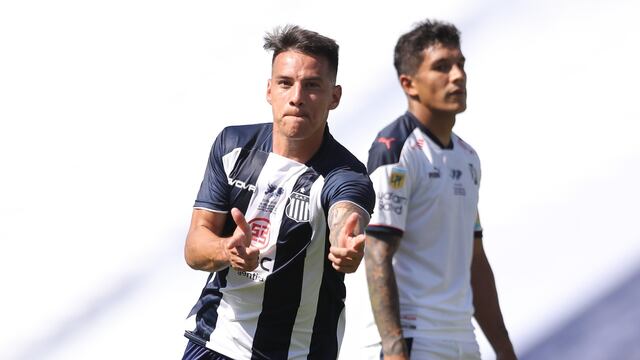 A puro gol, el Perro Carlos Auzqui se ganó un lugar en Talleres. Y sigue (La Voz).