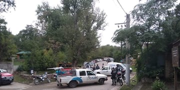 En la Planta Potabilizadora de Cuesta Blanca, representantes del Municipio y de la Cooperativa en un procedimiento que no pudo ser concretado.