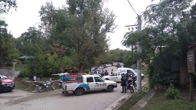 En la Planta Potabilizadora de Cuesta Blanca, representantes del Municipio y de la Cooperativa en un procedimiento que no pudo ser concretado.