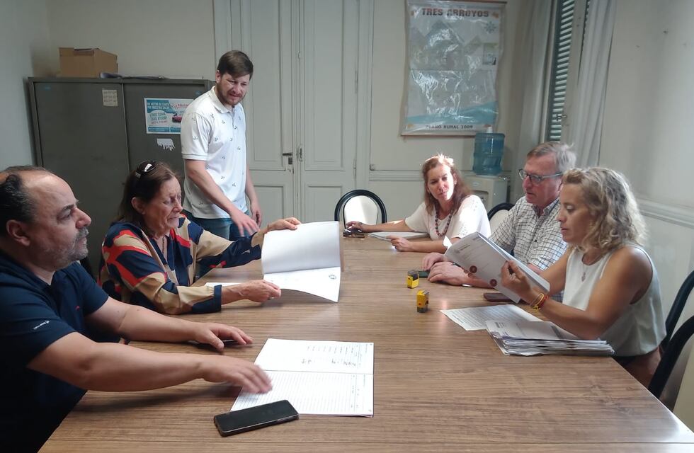 Tres Arroyos: Autorizan por decreto a concejales electos a concurrir a las Comisiones