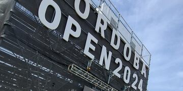 Córdoba Open 2024 y sus instalaciones para el público. Filtraron imágenes porno en una de las pantallas (La Voz).