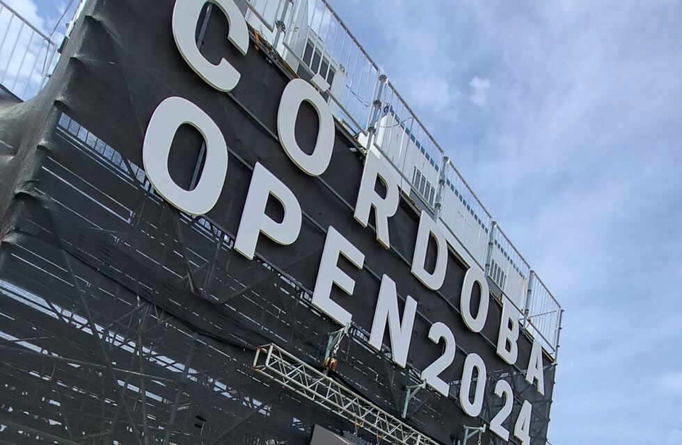 Hackearon una pantalla en el Córdoba Open y pusieron un video pornográfico