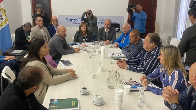 La ministra de Educación, Adriana Cantero, encabezó el encuentro en la capital provincial.