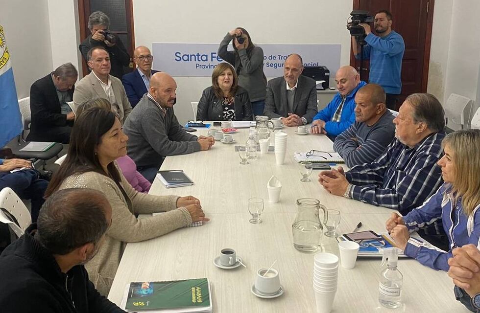 Paro docente en Santa Fe: la Provincia criticó la “impericia” en Amsafe