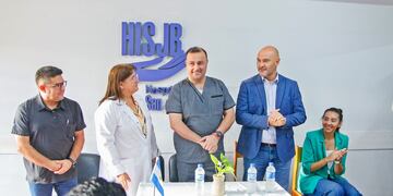 Con un acto oficial, el Hospital San Juan Bautista tiene nuevo director: el compromiso de mejorar la atención continúa.