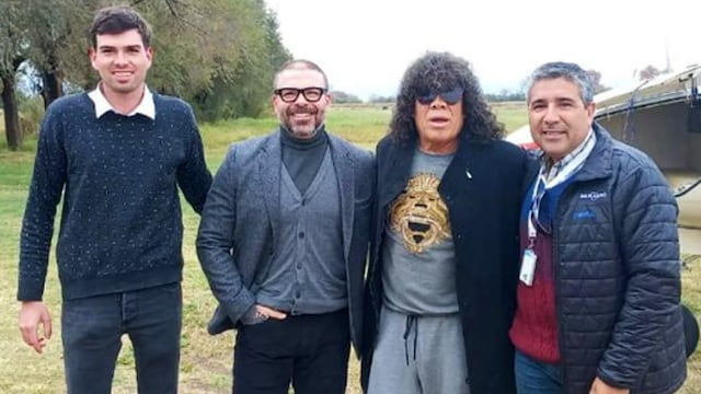 Gran sorpresa se llevaron en el aeroclub al ver que la Mona era el pasajero que debían llevar a Buenos Aires.