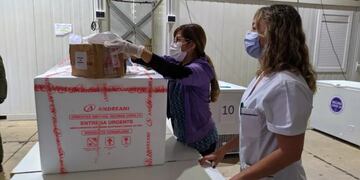 Este sábado comenzará la vacunación al personal de salud mayor de 60 años en las regiones Valles, Quebrada y Puna.