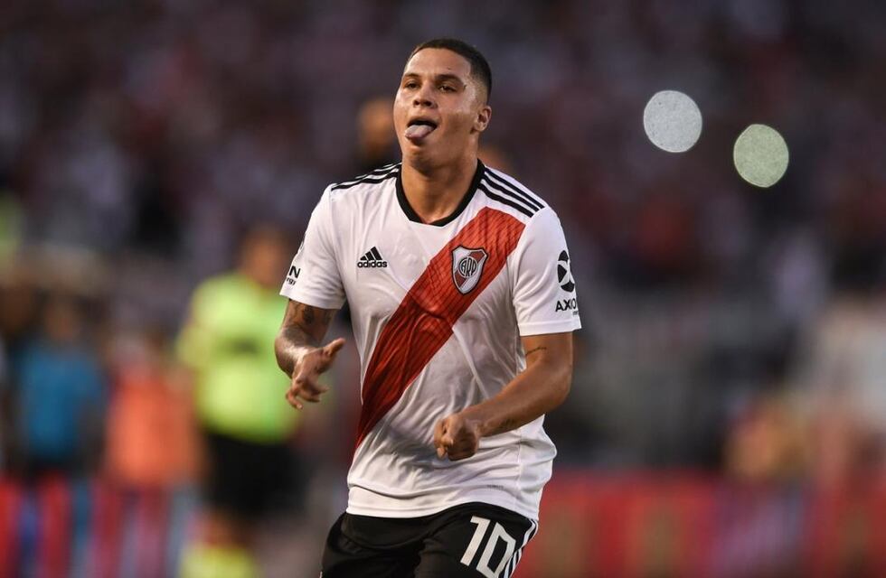 El día que Juanfer Quintero amargó a Racing y deslumbró a todo el mundo con un golazo