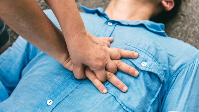 Iniciar temprano las maniobras de RCP nos permite aumentar la sobrevida de la víctima.