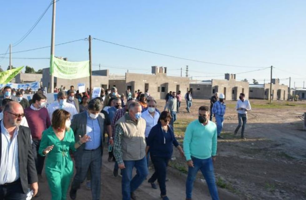 En San Andrés, Jaldo supervisó la construcción de 100 viviendas