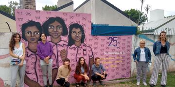 Mural realizado en la Plazoleta Suiza, contra la violencia hacia la mujer