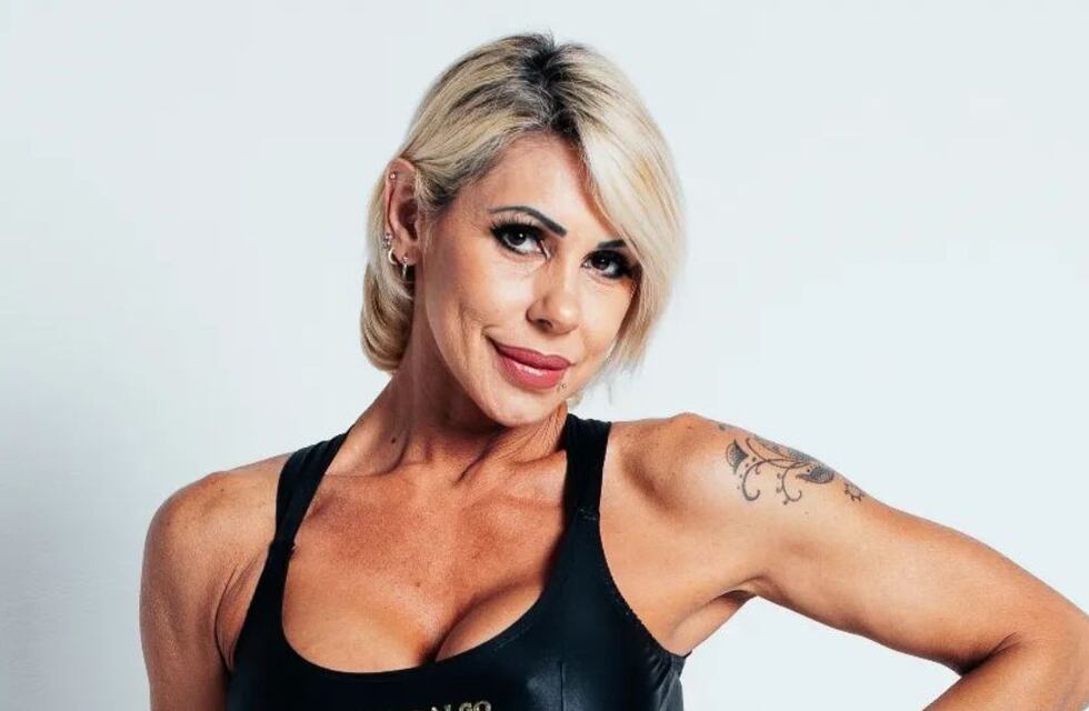 A los 46 años, Mónica Farro lució un catsuit deportivo y conquistó a sus seguidores