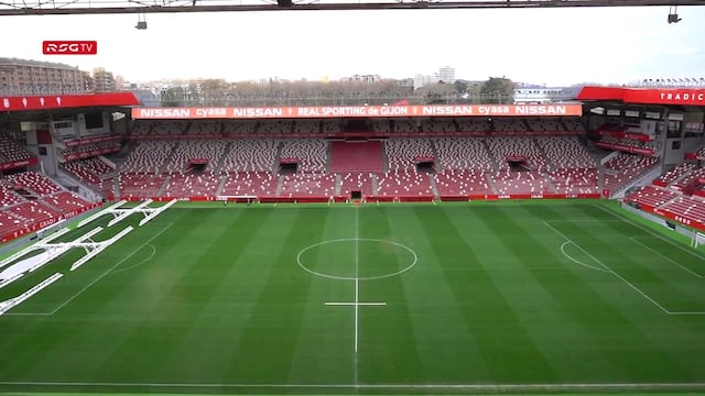 El estadio del Sporting Gijon el 8M.