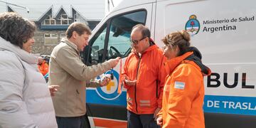 Acto de entrega de 4 ambulancias de alta complejidad y 2 ambulancias 4x4