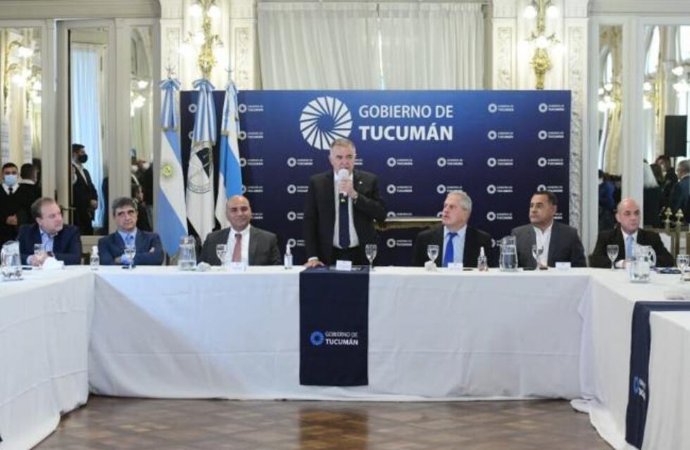 Con presencia de Manzur y Jaldo Nación y Provincia firmaron convenios por obras de infraestructura escolar