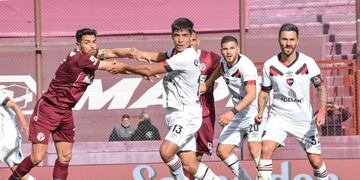 En la Fortaleza, Newell’s fue contundente y derrotó a Lanús por 2 a 1 (@clublanus)