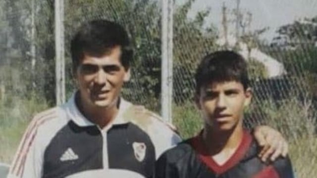 El día que Sergio "Kun" Agüero posó con la camiseta de River