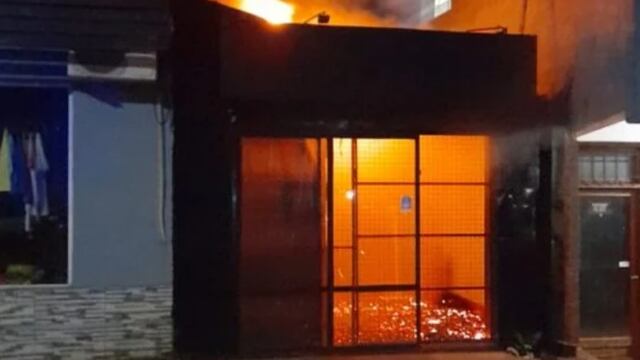 Eldorado: incendio consumió un local comercial.