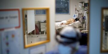 El Gobierno informó que no hay pacientes embarazadas ni pediátricos internados en áreas Covid