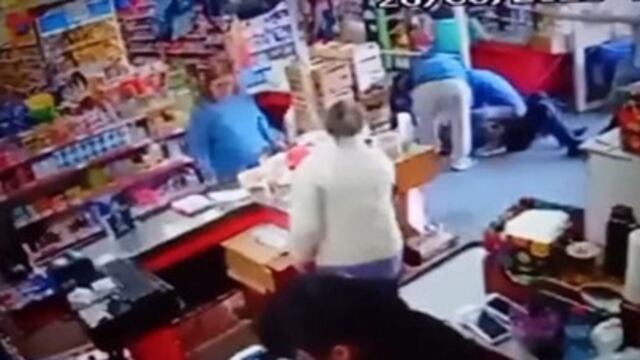 Policía fuera de servicio salvó la vida de un hombre en un supermercado de Puerto Rico.