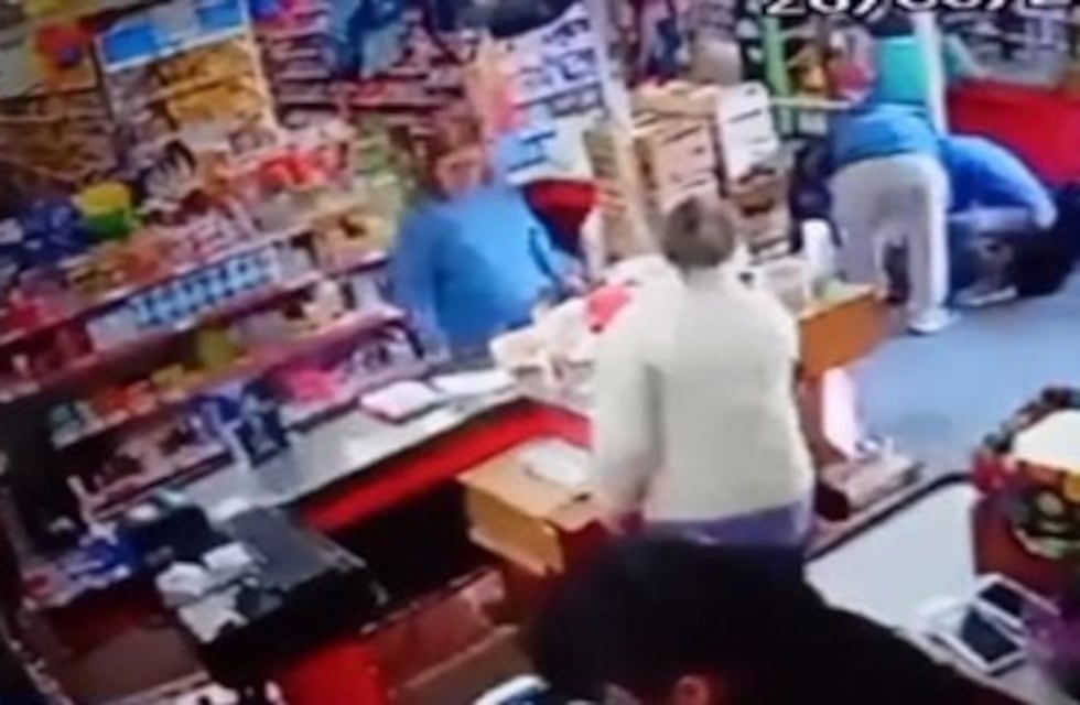 Policía fuera de servicio salvó la vida de un hombre en un supermercado de Puerto Rico