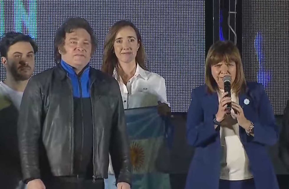 Bullrich respaldó a Milei en el acto en Córdoba: “Con patriotismo te acompañamos”
