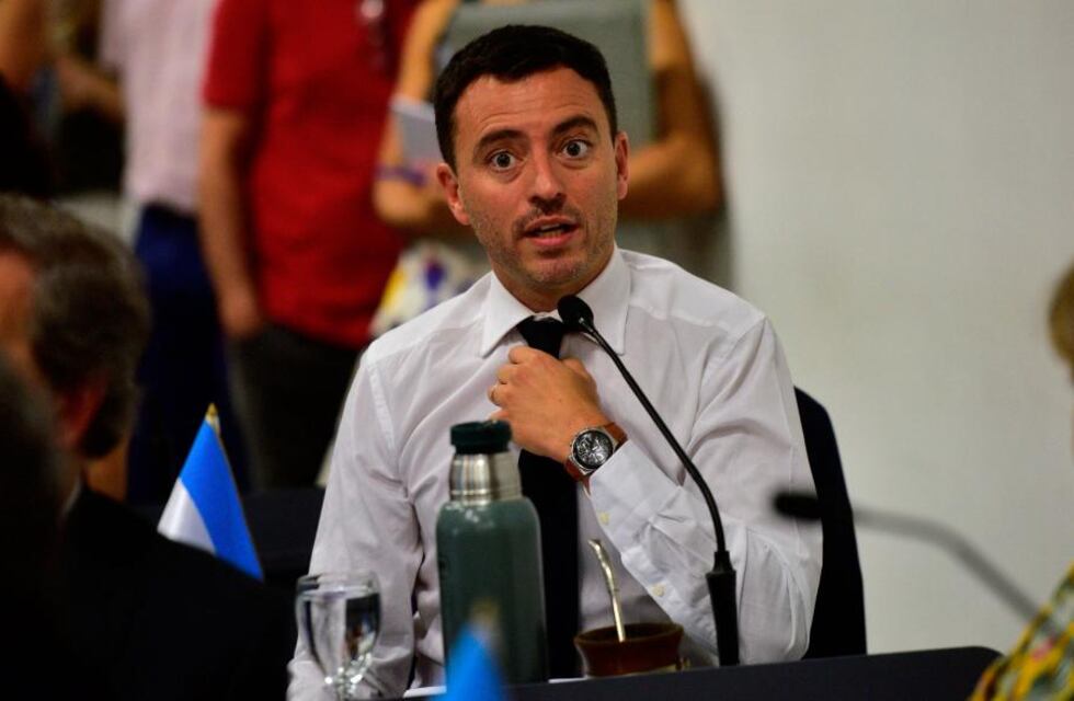 De Loredo criticó la habilitación online de negocios