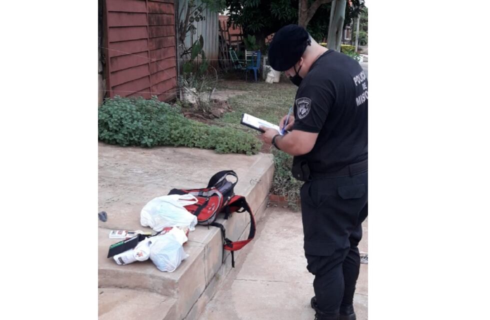 Robó elementos de un auto y terminó detenido