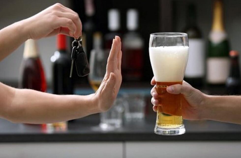 Fiestas responsables: ¡Si vas a conducir, no tomes alcohol!