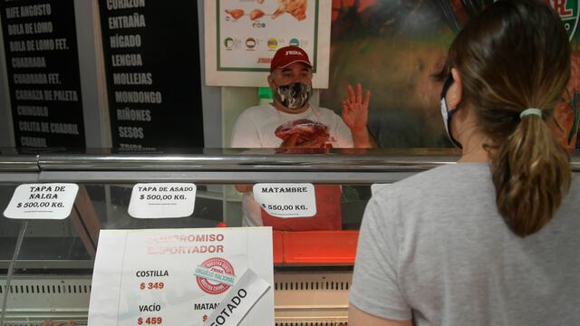 Cortes de carne en oferta. (Foto: Orlando Pelichotti)