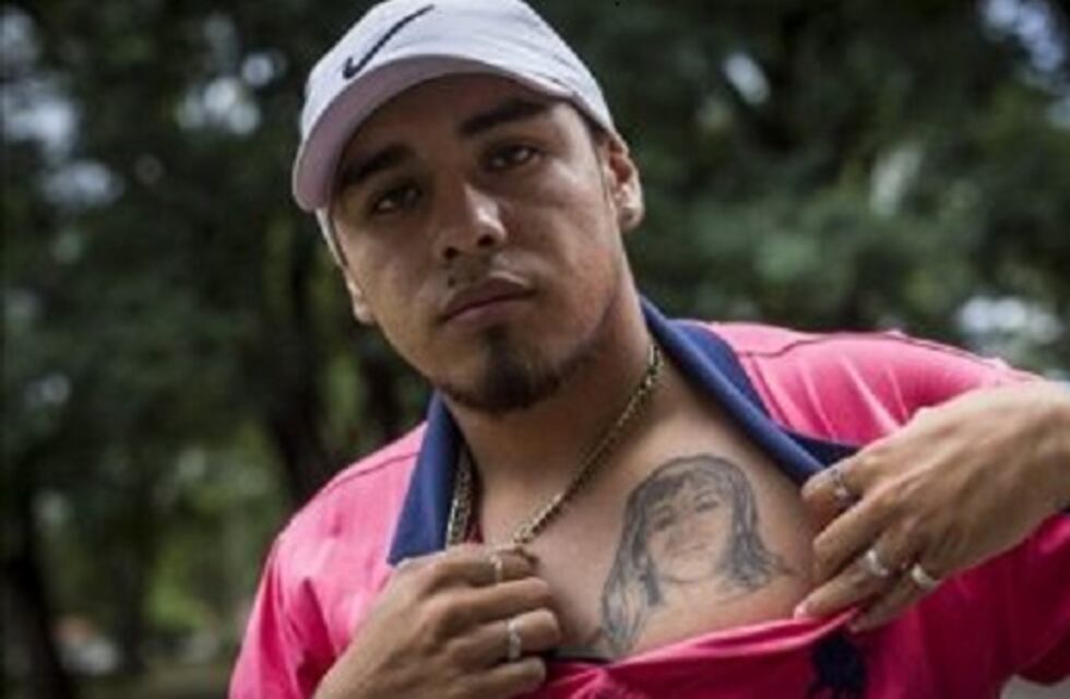 Gabriel Herrera, el hijo del femicida Chirete, pide desde la cárcel de Salta ser indemnizado por el asesinato de su madre