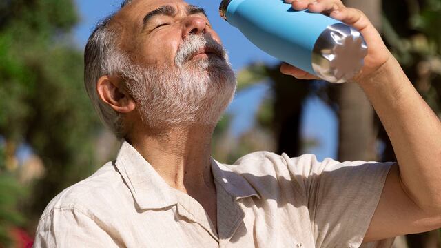 Ante un golpe de calor, hay que buscar atención médica.